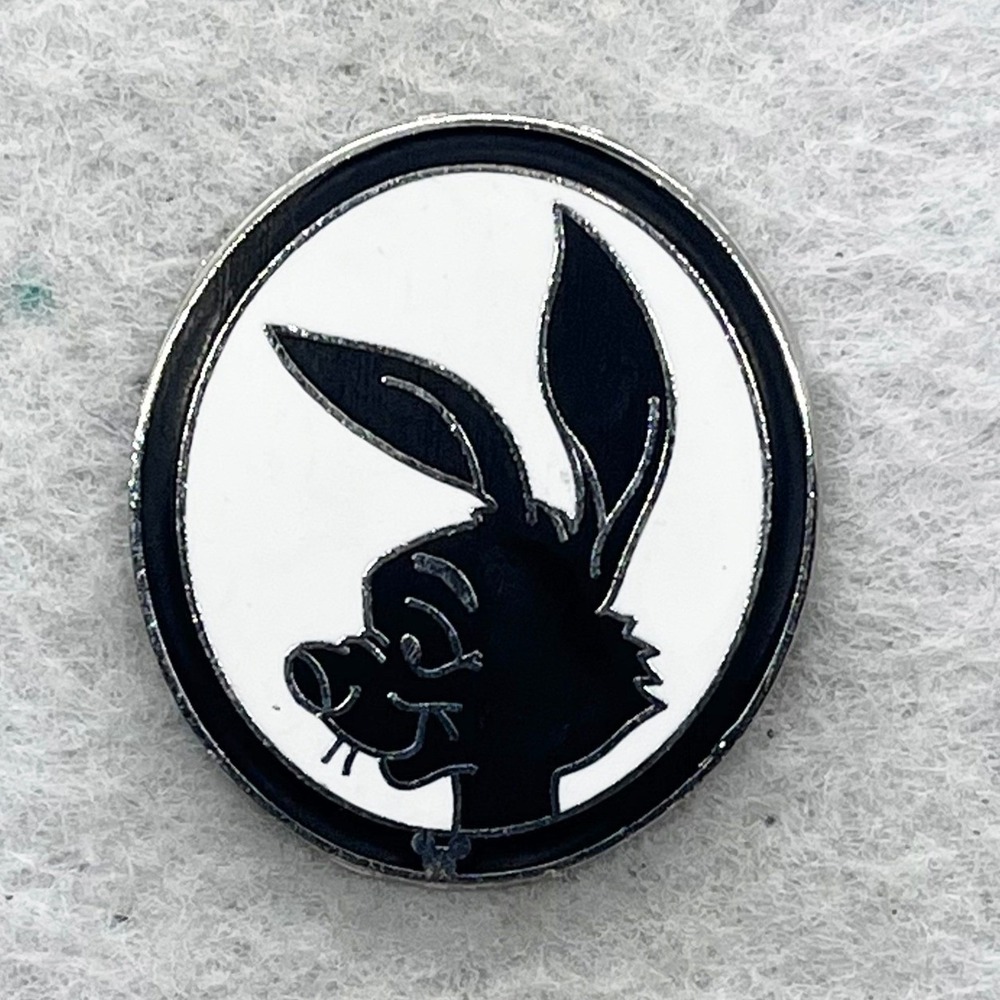 🔮 5/$25 Disney Winnie the Pooh Rabbit Silhouette Pin